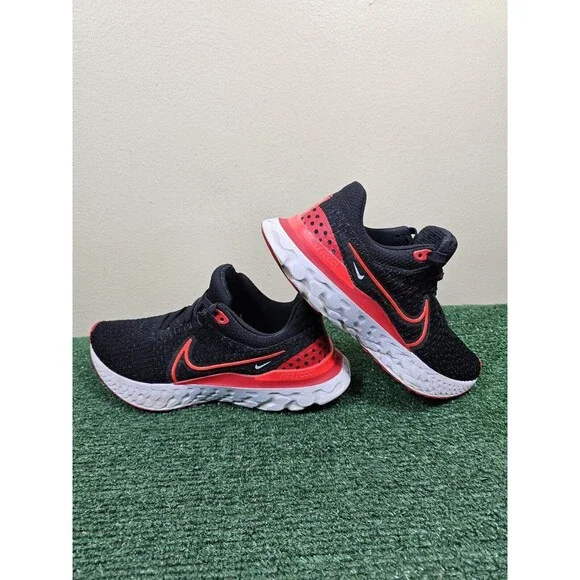 Nike React Infinity Run Flyknit 3 Womens Running Shoes Black Red Size 9 - Picture 4 of 13